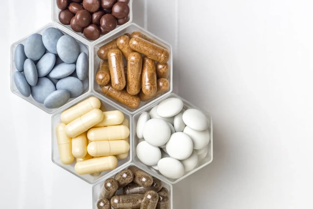 Czy suplementy diety naprawdę działają? Fakty, korzyści i ryzyko