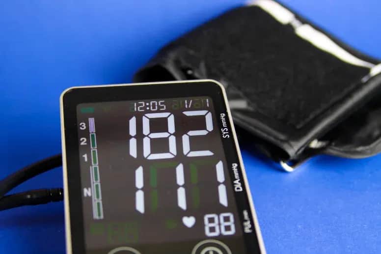 Wysoki puls przyczyna: poznaj niebezpieczne czynniki zdrowotne