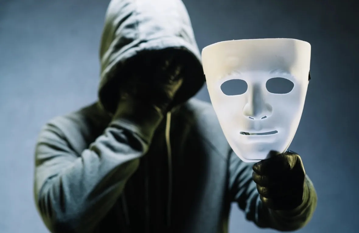 Anonimowe konta w grach online: Czy platformy „bez rejestracji” są bezpieczne czy ryzykowne?