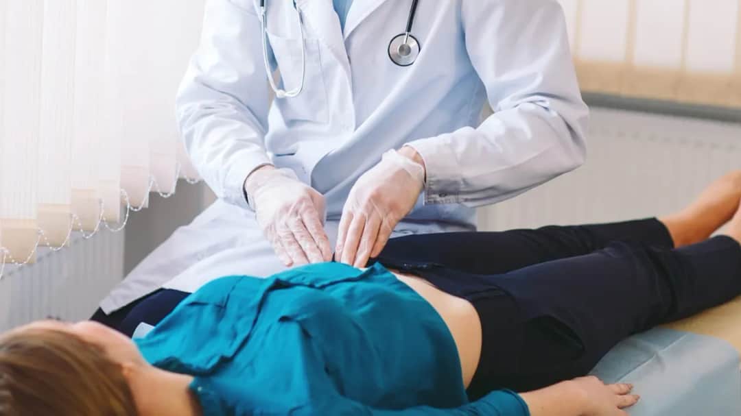 Lekarz od brzucha i jelit - kim jest gastroenterolog i co leczy?