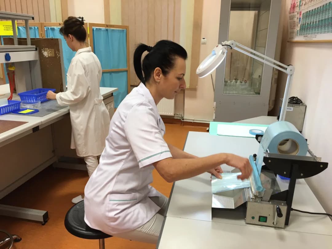 Czy technik sterylizacji medycznej to zawód medyczny? Sprawdź teraz!