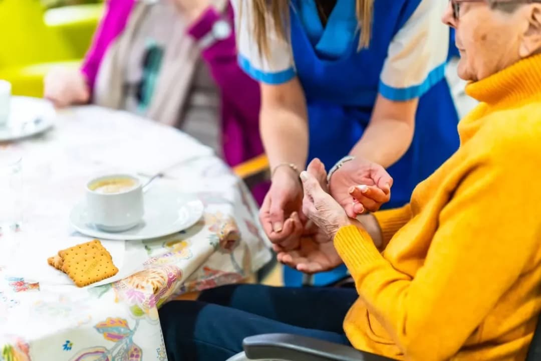 Ile trwa kurs opiekuna medycznego? Sprawdź, zanim się zapiszesz