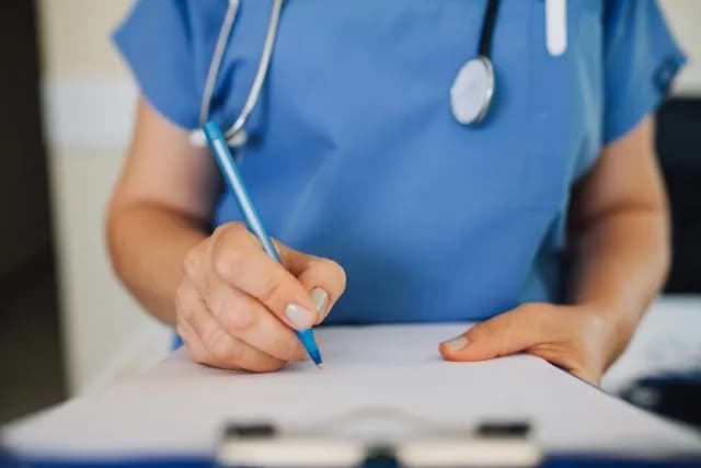 Gdzie ortopeda nfz przyjmuje najszybciej: 5 lokalizacji bez długich kolejek