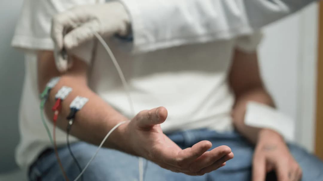 Gdzie wykonać badanie EMG na NFZ - lista najlepszych placówek medycznych