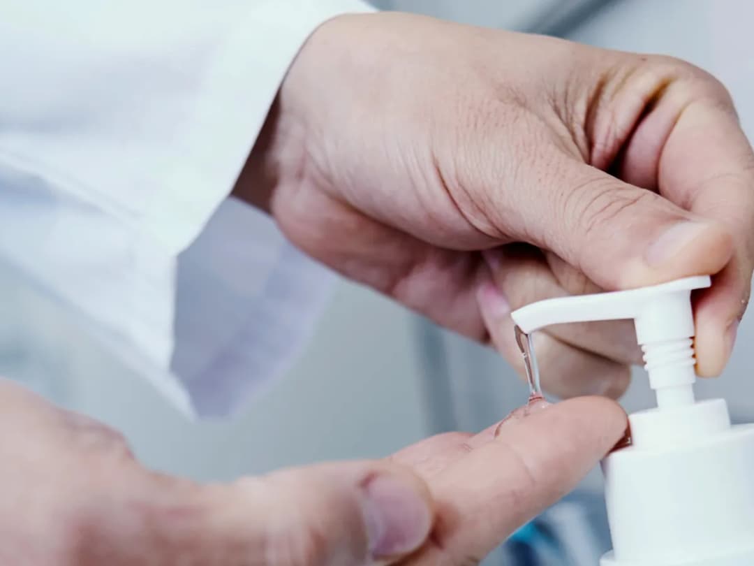 Dlaczego warto wybrać płyny do dezynfekcji rąk marki Medisept?